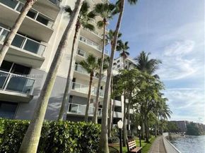 5091 NW 7th St 109, Miami FL 33126