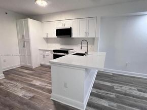 5091 NW 7th St 109, Miami FL 33126