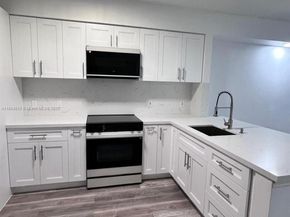 5091 NW 7th St 109, Miami FL 33126