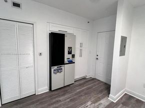 5091 NW 7th St 109, Miami FL 33126