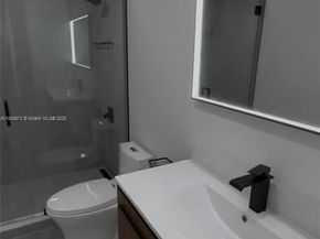 5091 NW 7th St 109, Miami FL 33126