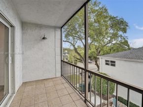 1212 SE 2nd Ct 301, Fort Lauderdale FL 33301