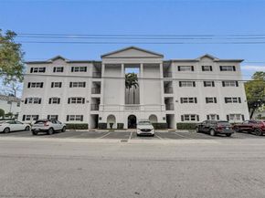 1212 SE 2nd Ct 301, Fort Lauderdale FL 33301