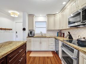 1212 SE 2nd Ct 301, Fort Lauderdale FL 33301