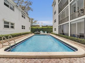 1212 SE 2nd Ct 301, Fort Lauderdale FL 33301