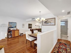 1212 SE 2nd Ct 301, Fort Lauderdale FL 33301