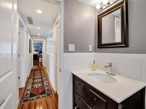 1212 SE 2nd Ct 301, Fort Lauderdale FL 33301