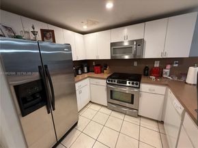 55 E 4th St 308, Hialeah FL 33010