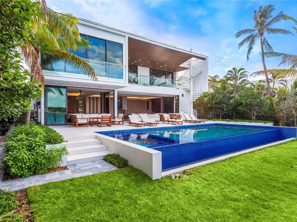1785 Cleveland Rd, Miami Beach FL 33141