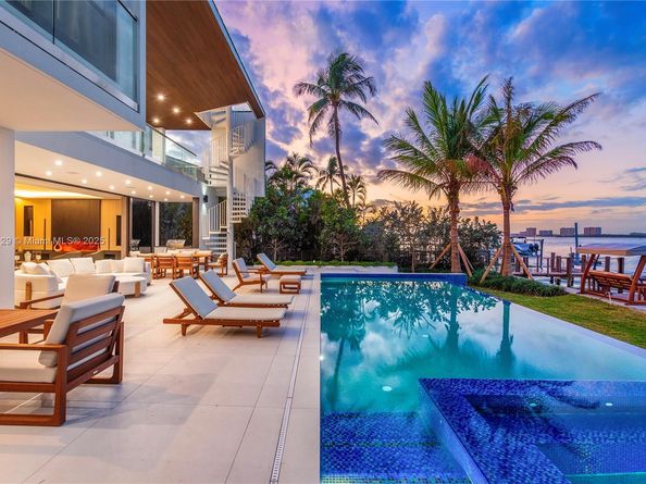 1785 Cleveland Rd, Miami Beach FL 33141