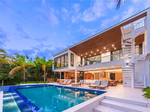 1785 Cleveland Rd, Miami Beach FL 33141