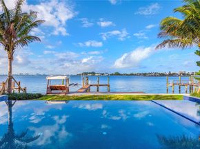 1785 Cleveland Rd, Miami Beach FL 33141