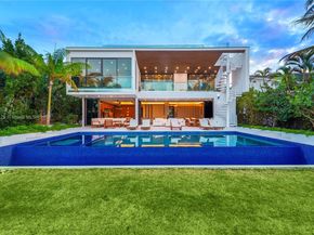 1785 Cleveland Rd, Miami Beach FL 33141