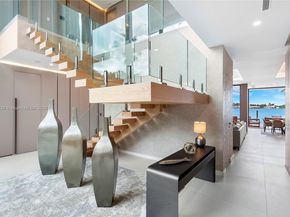 1785 Cleveland Rd, Miami Beach FL 33141