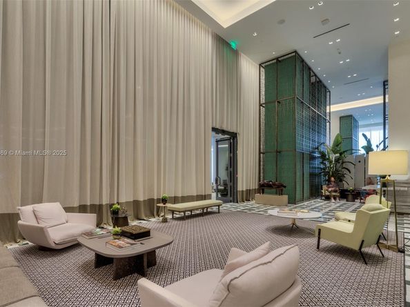 801 S Miami Ave 4507/8, Miami FL 33130