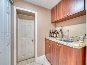 4150 E 9th Ct, Hialeah FL 33013
