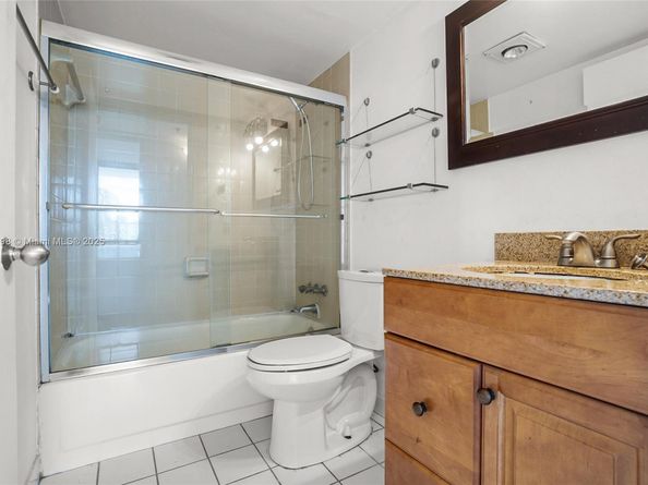 1700 N N River Dr 406, Miami FL 33125