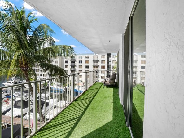 1700 N N River Dr 406, Miami FL 33125