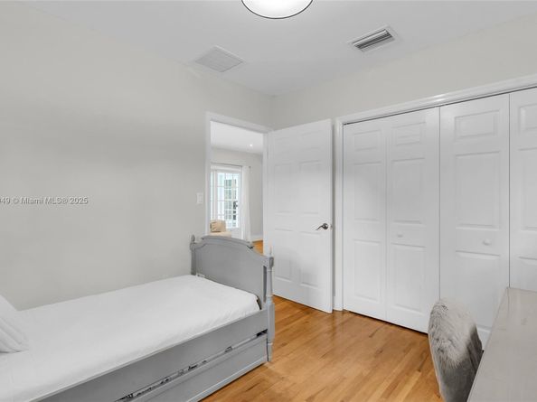 1536 Alegriano Ave, Coral Gables FL 33146