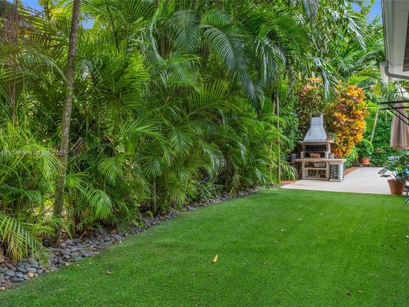 1536 Alegriano Ave, Coral Gables FL 33146