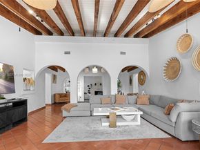 1028 NE 84th St, Miami FL 33138