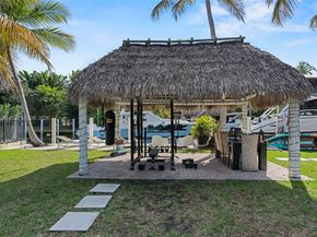 1028 NE 84th St, Miami FL 33138