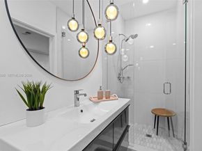 1028 NE 84th St, Miami FL 33138