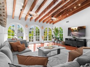 1028 NE 84th St, Miami FL 33138