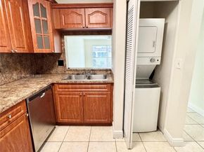 2800 Riverside Dr 2011, Coral Springs FL 33065