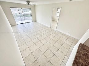 2800 Riverside Dr 2011, Coral Springs FL 33065