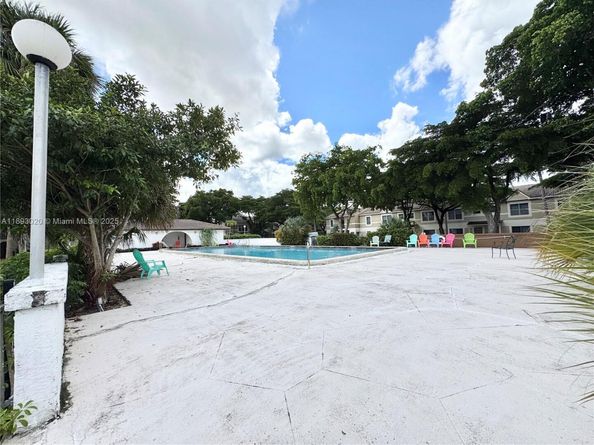 2800 Riverside Dr 2011, Coral Springs FL 33065