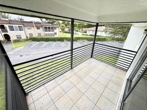 2800 Riverside Dr 2011, Coral Springs FL 33065