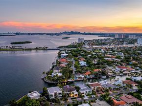 2370 Bayview Ln, North Miami FL 33181
