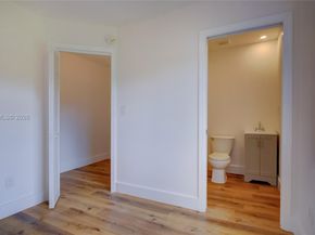 21440 N Miami Ave, Miami Gardens FL 33169