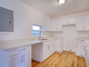 21440 N Miami Ave, Miami Gardens FL 33169