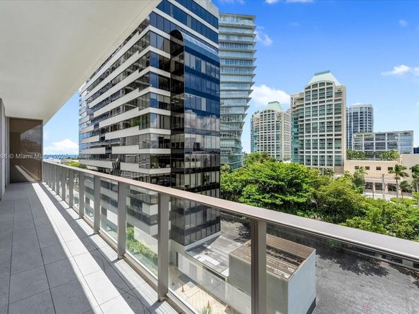 2678 Tigertail Ave 513, Miami FL 33133