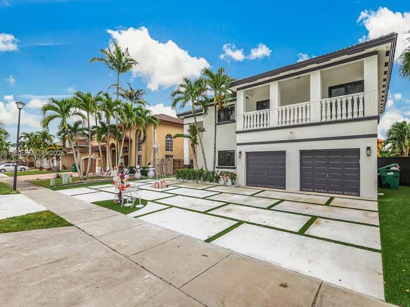 14551 SW 158th Ct, Miami FL 33196