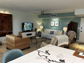 2500 NE 48th Ln 607, Fort Lauderdale FL 33308