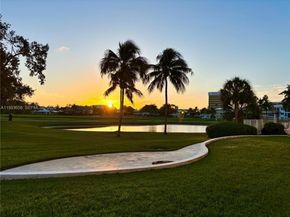 2500 NE 48th Ln 607, Fort Lauderdale FL 33308