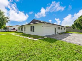 5360 SW 9th St, Plantation FL 33317