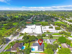 5360 SW 9th St, Plantation FL 33317