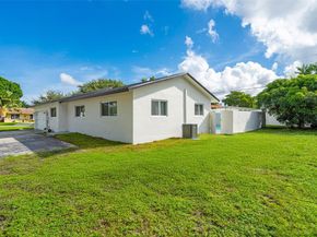 5360 SW 9th St, Plantation FL 33317