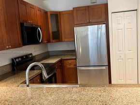 11440 NW 75th Ter, Doral FL 33178