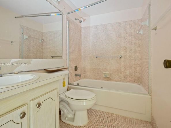 26 Prescott B 26, Deerfield Beach FL 33442