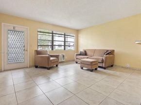 26 Prescott B 26, Deerfield Beach FL 33442