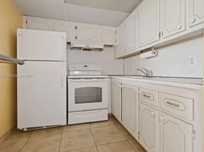 26 Prescott B 26, Deerfield Beach FL 33442