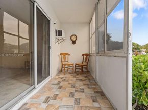 26 Prescott B 26, Deerfield Beach FL 33442