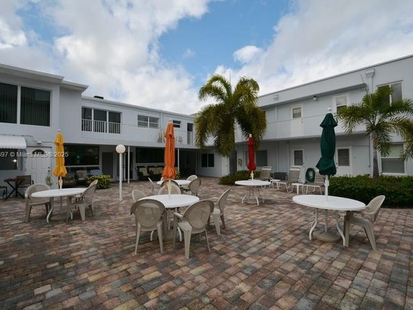 4228 N Ocean Dr 17, Lauderdale By The Sea FL 33308