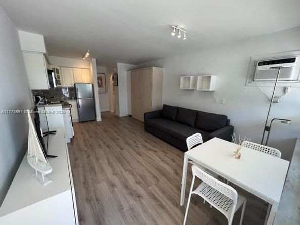 4228 N Ocean Dr 17, Lauderdale By The Sea FL 33308