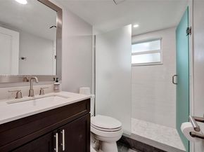 9330 Lagoon Pl 109, Davie FL 33324